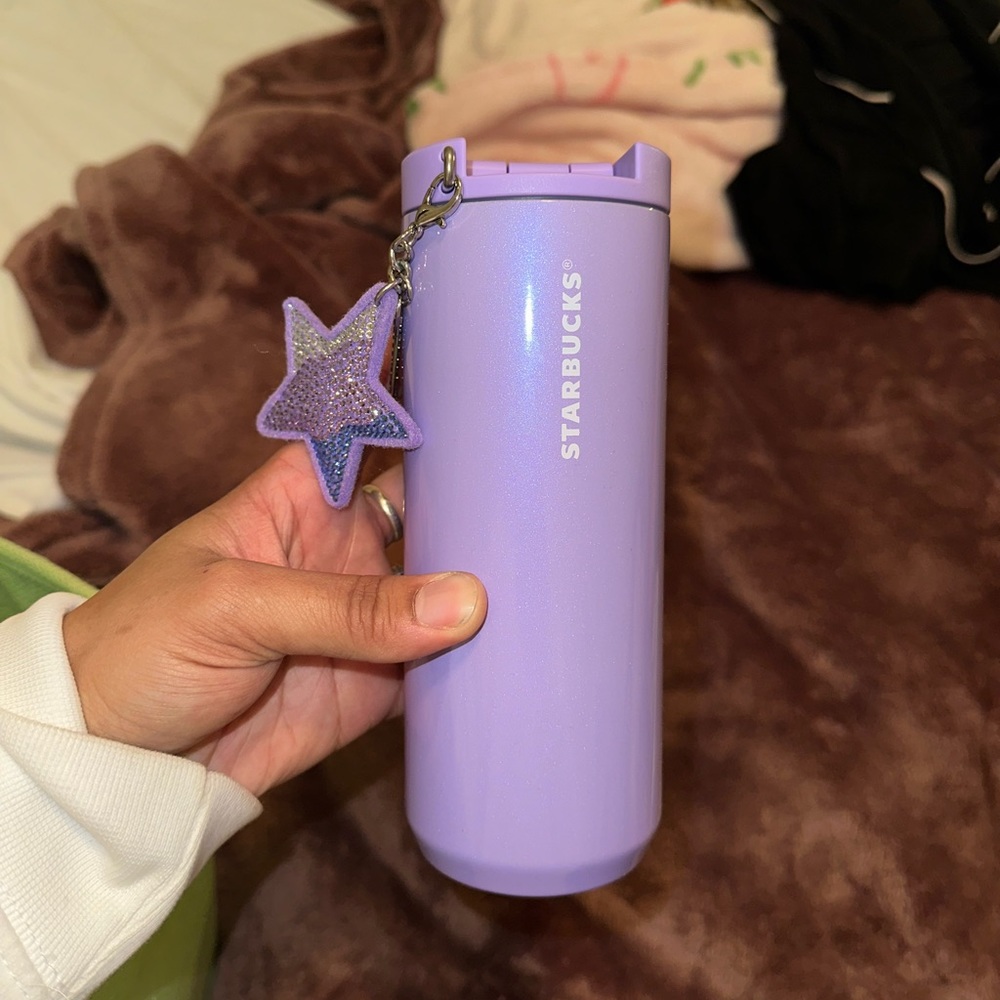 Starbucks glitter star keychain cup 💜